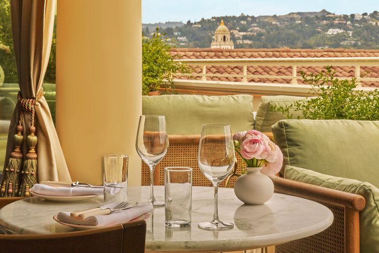 How to Get the Most Out of Summer Fridays in Los Angeles